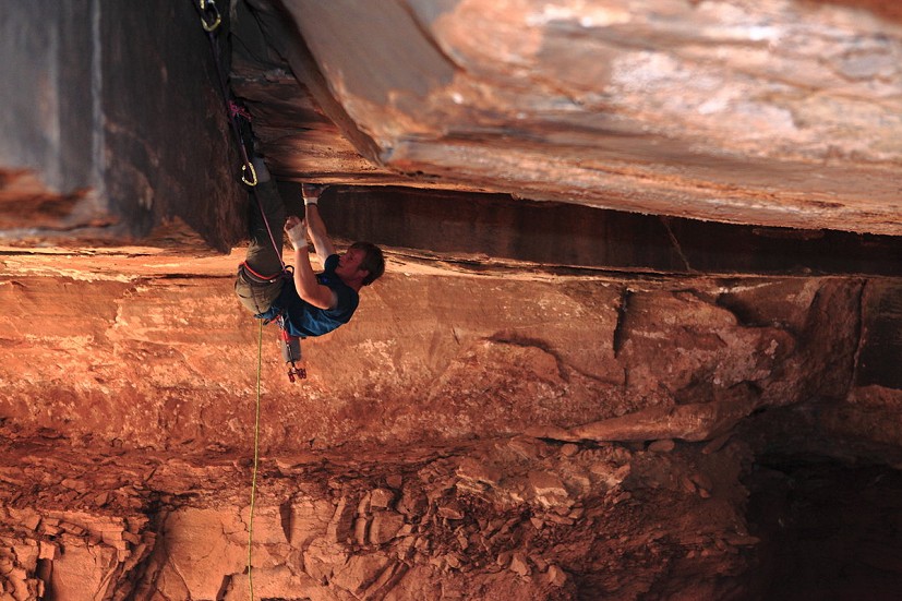 Pete on Calvary Hill, 5.12d  © Mike Hutton
