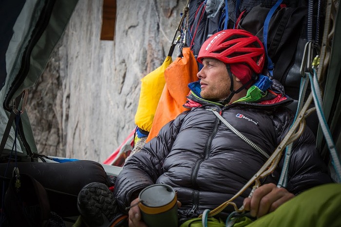 Leo Houlding tours new theatre show, Reflections: The Mirror Wall  © Speakers from the Edge