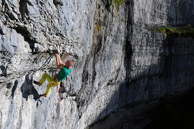 Neil Gresham on his new route Sabotage 8c+  © Ian Parnell Photography