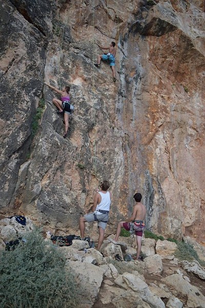 Climbing Aiglum with friends   © crawfishkid