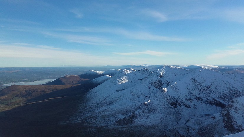 The East Reeks - wonderful clarity, with the distant Galtees and Knockmealdowns very clearly seen  © Stephen McAuliffe
