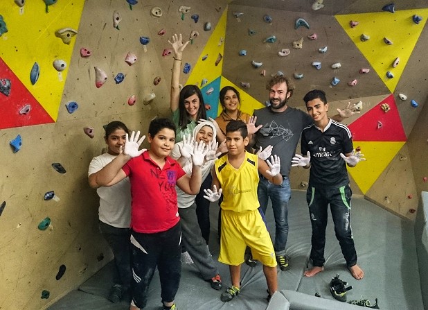 Bouldering session with the Palestinian basketball team in Beirut  © ClimbAID