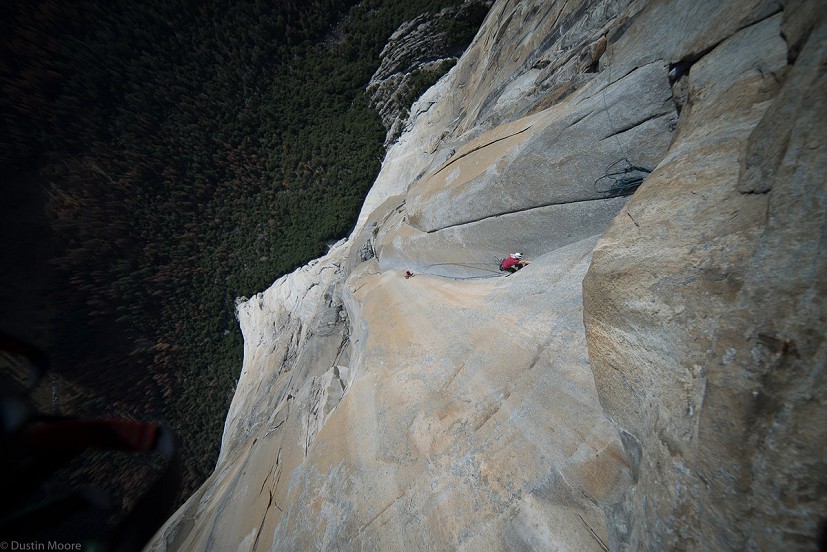 Pete Whittaker rope-soloing Freerider  © Dustin Moore