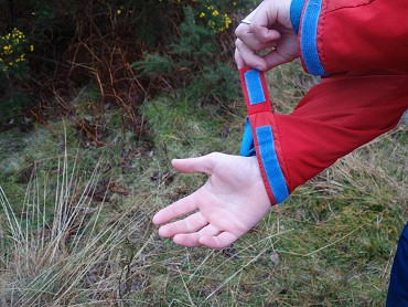 Sleeve tabs could do with more length of velcro  © Tom Ripley