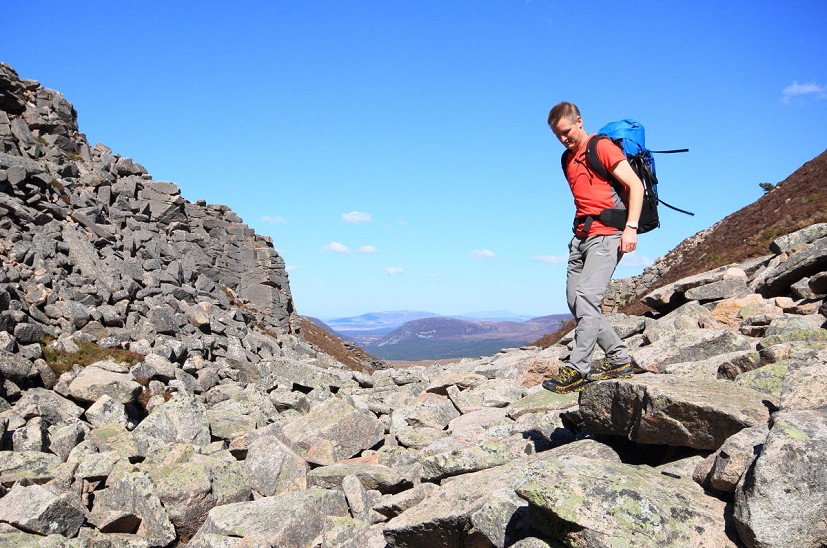 A solid, supportive shoe for hillwalking and backpacking as well as running  © Dan Bailey