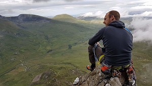 Taking in the view from grooved arete, tryfan waiting the the last pitch to clear  © Mattypy282