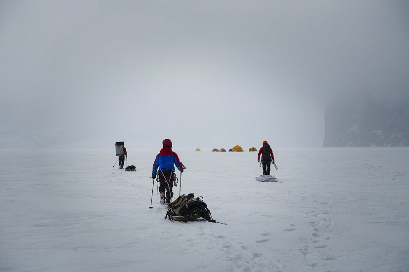 The team on Gibbs Fjord glacier  © GMHM