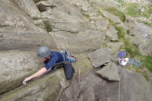 Adam Riches making his fourth trad lead on Super Direct!  © Mark Reeves