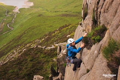 Sinead climbing at Ben Crom, Womble Wall Area  © stianzimmer