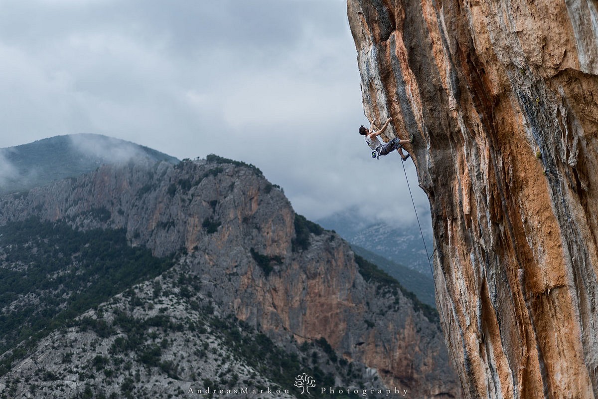 Michael Schreiber climbs "Goliath" 8b, a 60m long pitch at the impressive sector of Elona, Leonidio / Greece   © Andreas Markou