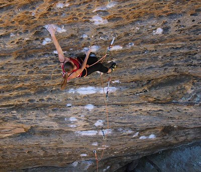 Claire Buhrfeind on Southern Smoke, 8c+, Bob Marley, Red River Gorge  © Jarome Mowat