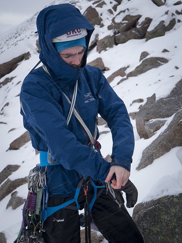 Gearing up with the Beta LT in Coire an t'Snechda  © Gordon Lacey