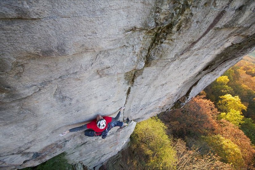 James launches for the next hold on Power Ranger, Sunset Rocks, Chattanooga.  © Pietro Porro/ La Sportiva