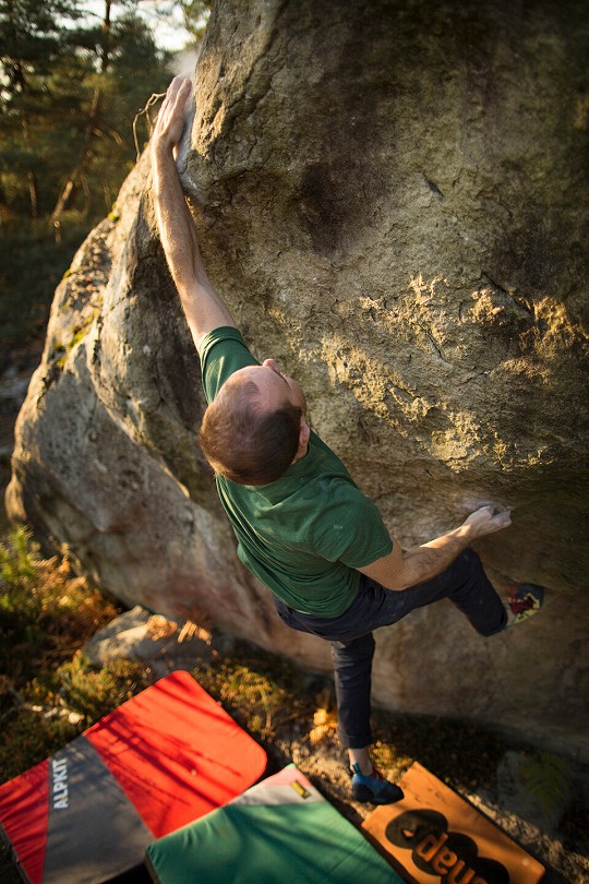 Martin Smith on yet another five star problem in Font  © Nick Brown - UKC
