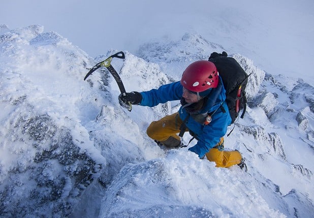 Easy (but atmospheric) winter mountaineering on the East Ridge of Ben Lui  © Dan Bailey