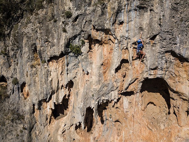 Misha Bruml on a great 6b at the new crag Puerto Rico, near El Chorro.  © Alan James
