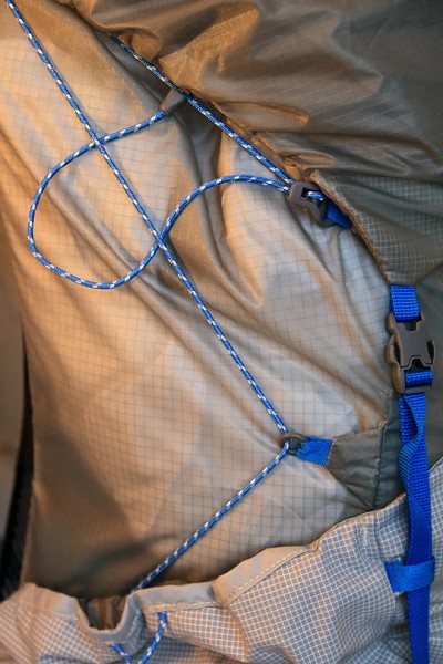 Side compression cords  © UKH Gear