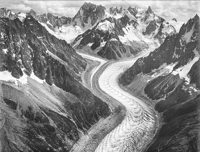 The iconic Mer de Glace glacier in 1909.  © Eduard Spelterini