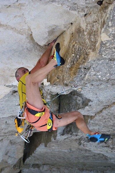 Stevie on a route called Bernd an 8b+ trad protected crack named in honour of Bernd Arnold, the Dresden Master.  © Stevie Haston