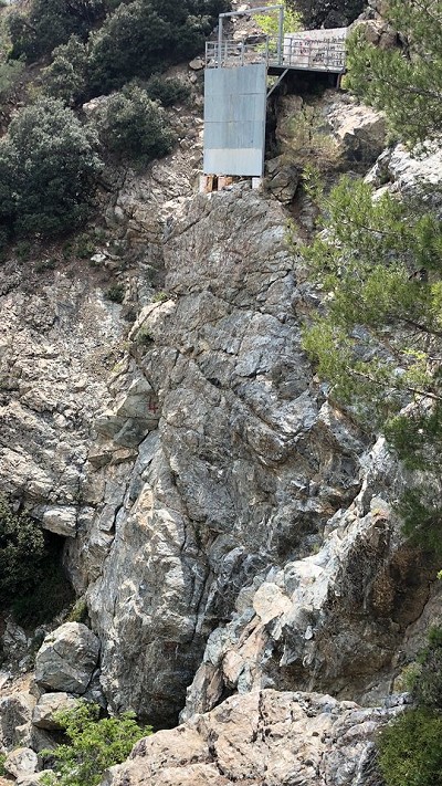 Trooditissa Crag (May 2018)  © Alan Sipols