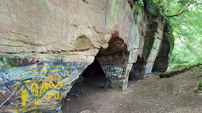 Line of caves at Beech   © manikally