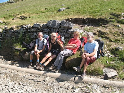 Martin, Clare Reading, Donald King and Rab, at Halfway House, en route to Cloggy.  © Neil Foster