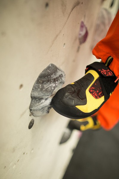 If you’re careless with foot positioning on a pocket or narrow slot then you will tempt fate.  © Nick Brown - UKC