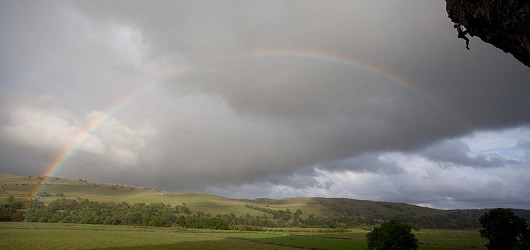 Paul Bennett going over the Rainbow, on - soon to be off - The Thumb  © Rob Greenwood - UKClimbing