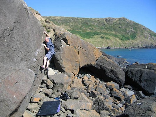 The Ramp (V3) at Porth Ysgo - stunning problem in a beautiful setting  © steve taylor