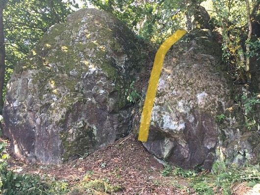 Rough topo of Bungo’s Arête - Problem in the Hidden Wall area of Cademan Woods.   © Ben Turner