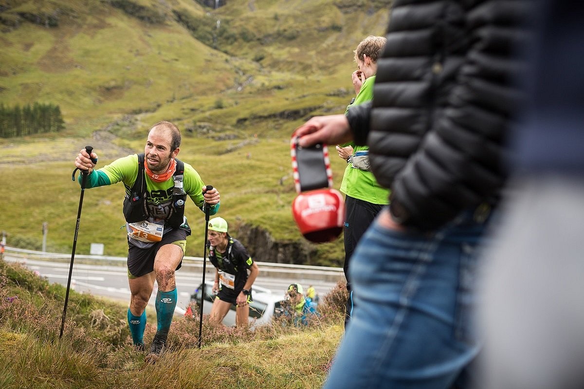 In alpine tradition, spectators build a great race atmosphere, ringing cowbells to encourage runners as they pass  © Skyline Scotland