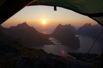 Room with a view (Veinestinden summit camp, Lofoten Islands)
