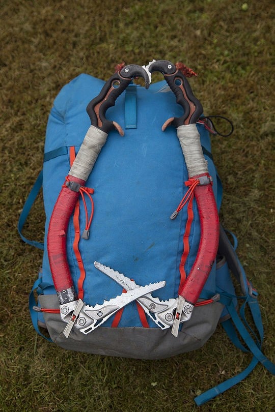 The Macpack Pursuit Front with Axes