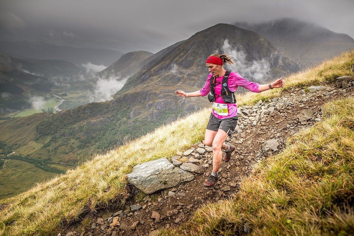 Keri Wallace descending Sgurr a Mhaim in her first Skyrace, the Salomon Ring of Steall 2017  © Oriol Batista