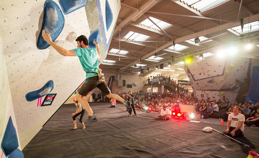 Nathan Phillips competing in the men's Boulder final.  © Craig Bailey