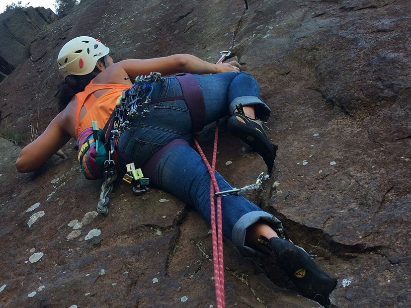 The Petal Luna is very comfortable, even when the photo angle isn't!  © Sophie Whyte one-handed belay shots