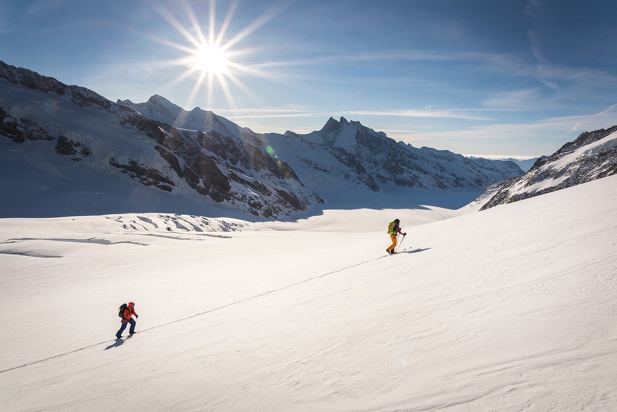 Skitouring between the Jungfrau and the Mönch.  © Ben Tibbetts/Salomon