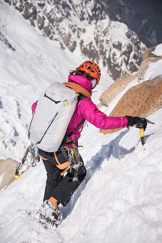 Alpine Superlight 30 in use on the Cosmiques Arete