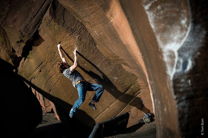 Alex Moore on Floating Point [7C] at St Bees, Lake District.   © Tom Bunn