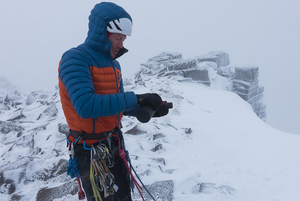 Appreciating the Filoment at a windy Cairngorms top-out  © Dan Bailey
