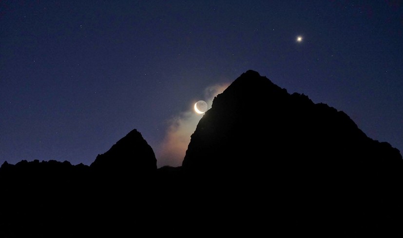 Sgurr Alasdair, Venus and Moon  © Robert Durran