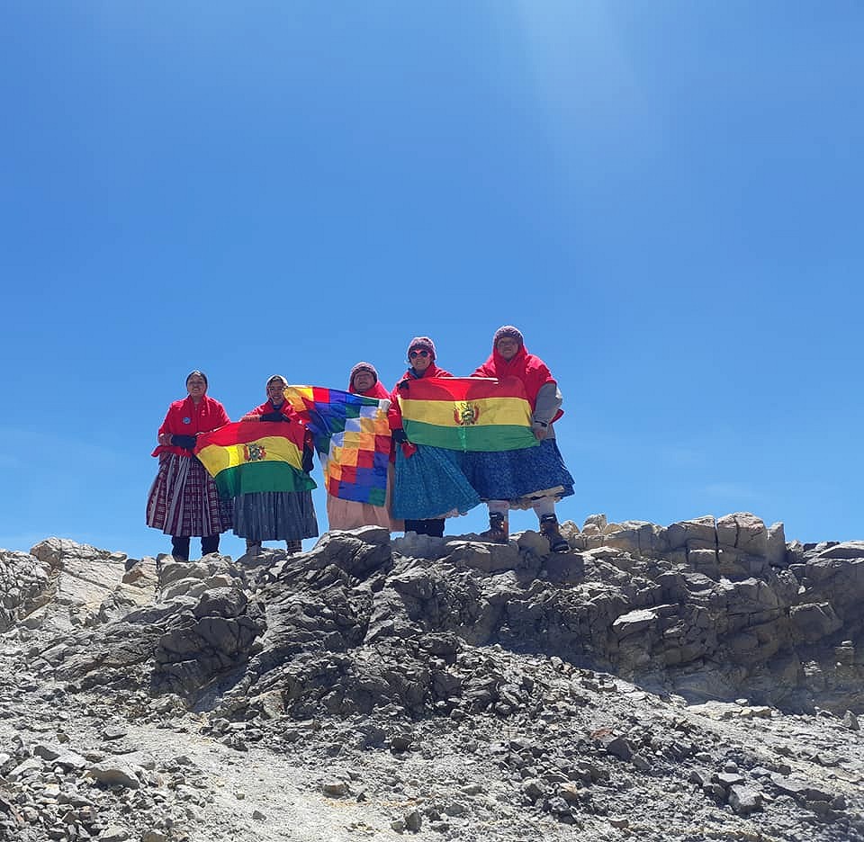 The five cholitas on the summit.  © Cholitas Escaladoras de Bolivia Facebook Page