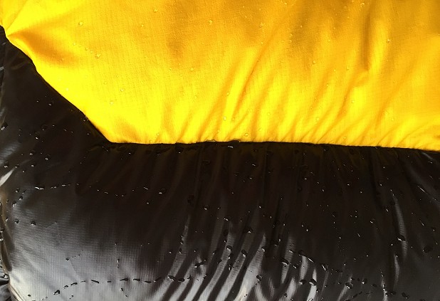 Pertex Quantum (black) and DryVent (yellow)  © UKC Gear