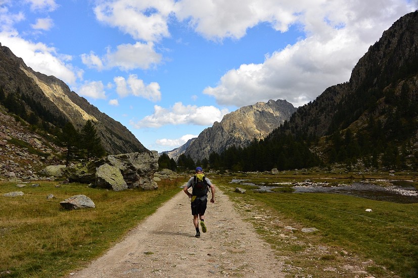 It's a great way for runners to explore new places - Vallone di Vallasco, Italy  © Lily Dyu