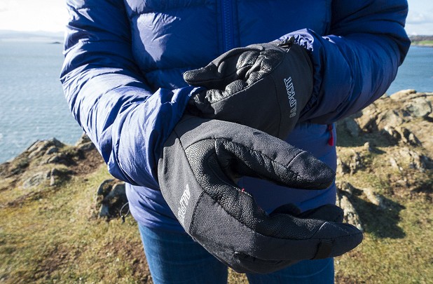 The cuffs fit over thin gloves, but might be a stretch with thicker ski gloves   © Dan Bailey