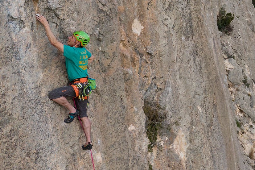 Edelweisse Placebo 2 Harness action  © UKC Gear