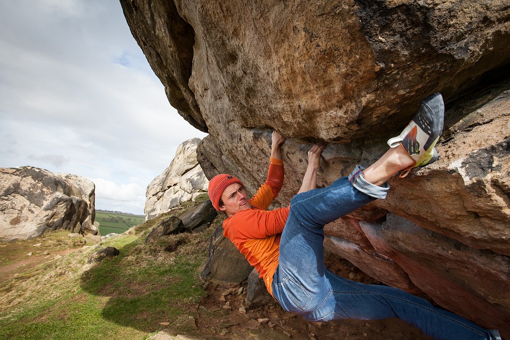 Plenty of rubber in/around the toe for toe hooking  © UKC Gear