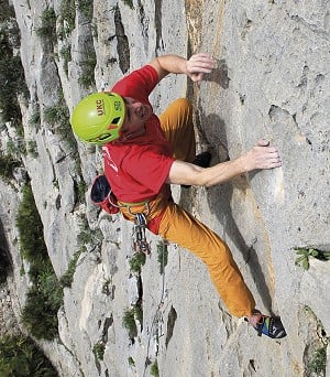 Alan James climbing  on Escalera Arabe in El Chorro  © Mike Hutton
