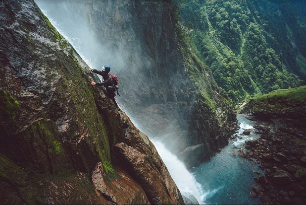 Yuji Hirayama climbing waterfalls on the Sawanabori expedition  © The North Face