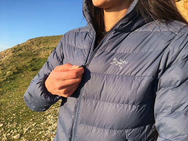 Bombproof main zip with wind flap  © UKC Gear